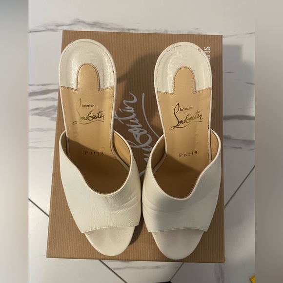 Christian Louboutin Pigamule Leather Mules - Picture 5 of 7